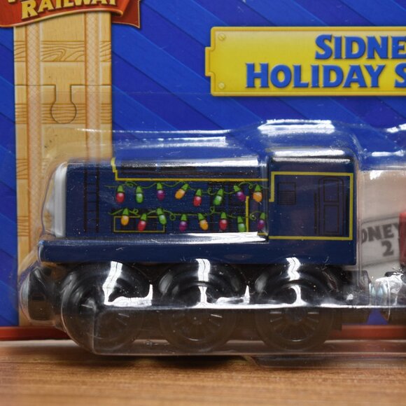 Sidney's Holiday Special Thomas & Friends Wooden Railway Engine Train Sealed New - Picture 3 of 12